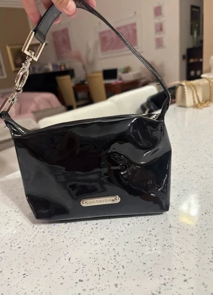 Mini bag coconuda in pelle lucida nera, brand: Coconuda, condizioni: Nuovo senza cartellino, €4.00, €4.90 include la Protezione acquisti