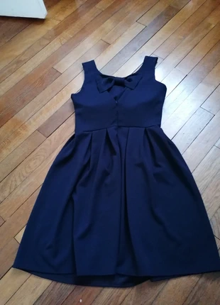 Vestido, merk: La Modeuse, staat: Nieuw zonder prijskaartje, maat: Universele maat, € 7,00, € 8,05 inclusief Kopersbescherming