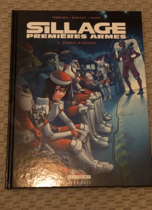BD - Sillage : premières armes Tome 1, état: Neuf sans étiquette, 10,00 €, 11,20 € Protection acheteurs incluse