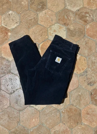 Pantalon Carhartt en velours/velvets bleu marine en taille/size 40, brand: Carhartt, condizioni: Ottime, taglia: IT 40 | W31, €40.90, €43.65 include la Protezione acquisti