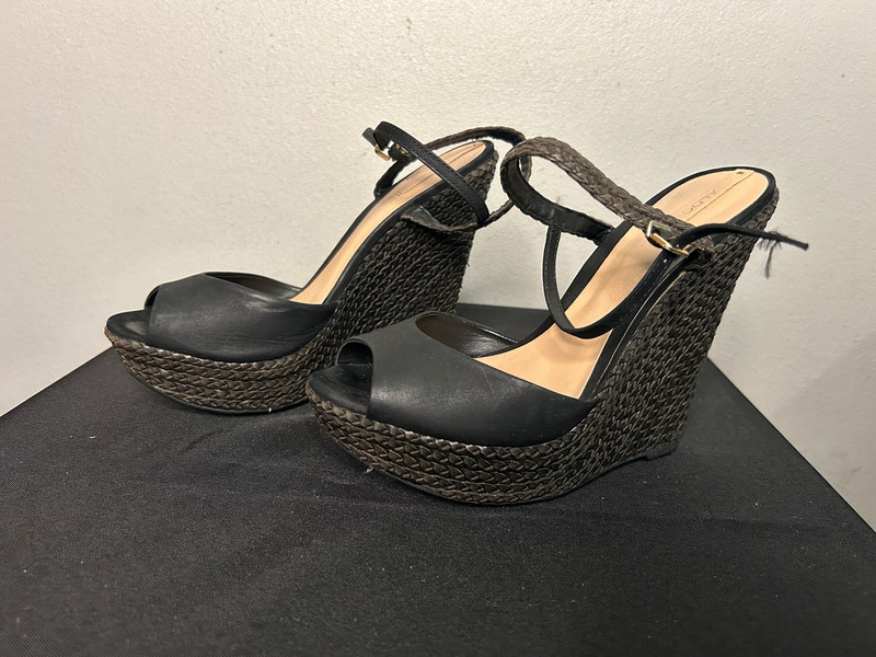 Black wedge sandals 3