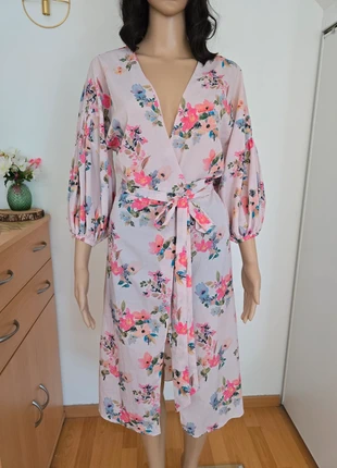 Peignoir long à fleurs Mango manches bouffantes, marca: Mango, estado: Muito bom, tamanho: XS / 34 / 6, €6.00, €7.00 inclui Proteção do Comprador