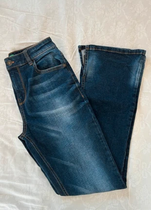 Vaqueros flare, marca: United Colors of Benetton, estado: Nuevo sin etiquetas, tamaño: XS / 34 / 6, 12,00 €, 13,30 € Protección al comprador incluida