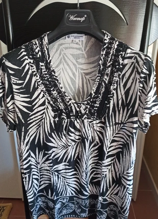 T shirt bianca e nera, marque: Carla Ferroni, état: Neuf sans étiquette, taille: XL / 42 / 14, 5,00 €, 5,95 € Protection acheteurs incluse