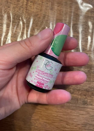 Pink gellac gellak pastel petals nieuw 396, merk: Pink Gellac, staat: Nieuw met prijskaartje, € 7,00, € 8,05 inclusief Kopersbescherming