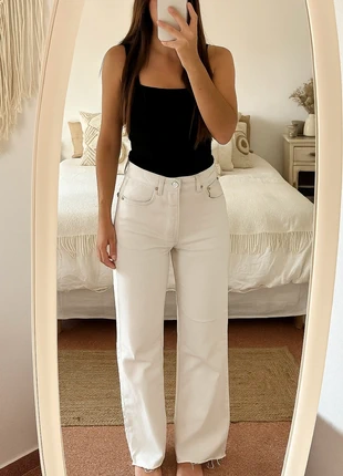 Jean blanc stradivarius, brand: Stradivarius, condition: Very good, size: S / 36 / 8, €10.00, €11.20 includes Buyer Protection