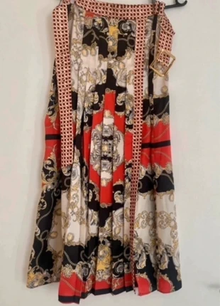 Jupe avec Fente Zara, marke: Zara, zustand: Gut, größe: XS / 34 / 6, 15,00 €, 16,45 € inklusive Vinted-Käuferschutz