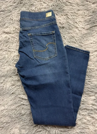 Jean skinny bleu marine women femme Levi's W30 x L32 JLM040, marque: Levi's, état: Très bon état, taille: L / 40 / 12, 21,00 €, 22,75 € Protection acheteurs (Pro) incluse