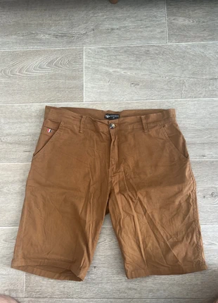 Short montfleuri marron, marke: montfleuri, zustand: Sehr gut, größe: W34 | DE 50, 4,99 €, 5,94 € inklusive Vinted-Käuferschutz