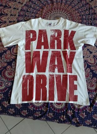 T-shirt Parkway Drive, marke: Fruit of the Loom, zustand: Sehr gut, größe: S, 25,00 €, 26,95 € inklusive Vinted-Käuferschutz