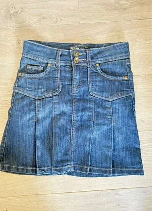 Vintage Blue Denim Skirt, marque: Vintage Dressing, état: Très bon état, taille: XS / 34 / 6, 8,00 €, 9,10 € Protection acheteurs incluse