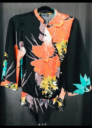 Chemise Zara kimono mono , marca: Zara, estado: Muito bom, tamanho: S / 36 / 8, €8.00, €9.10 inclui Proteção do Comprador