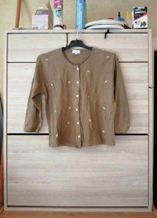 Gilet Kiabi T.42/44 fleur marron hiver chaud noel, marque: Kiabi, état: Neuf sans étiquette, taille: XXL / 44 / 16, 6,00 €, 7,00 € Protection acheteurs incluse