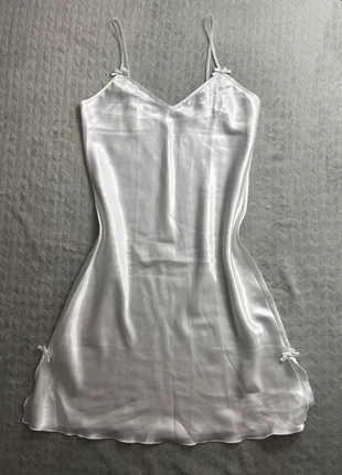 Robe style coquette fairycore y2k style satin – fluide & romantique – blanc nacré – Taille L, marque: COQUETTE, état: Très bon état, taille: L / 40 / 12, 14,50 €, 15,93 € Protection acheteurs incluse