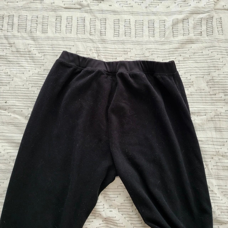 black soft sweatpants 4