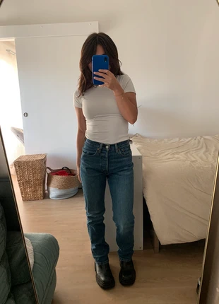 Jean Lévi’s bleu 501 femme taille 34, marca: Levi's, estado: Muy bueno, tamaño: XS / 34 / 6, 30,00 €, 32,20 € Protección al comprador incluida