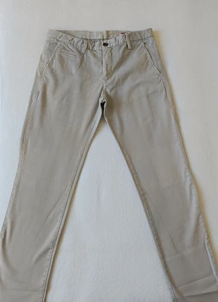 Pantaloni uomo OVS Slim Stretch - Taglia 48 EU 44, Garment dyed – Beige sabbia, comodi ed eleganti, brand: OVS, condizioni: Ottime, taglia: IT 48 | W38, €5.00, €5.95 include la Protezione acquisti