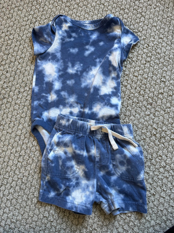 Baby Gap tie dye shirt set 1