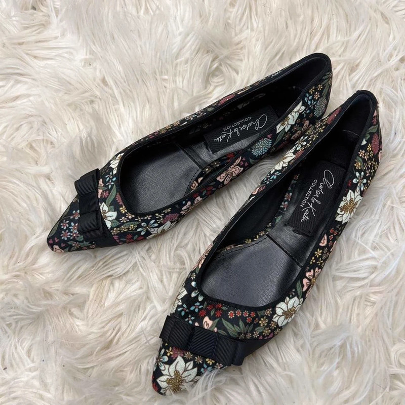 Charles & Keith floral shoes - Vinted