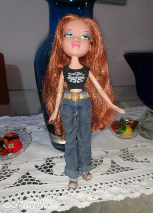 Muñeca Bratz Mga muñeca morena pelo largo - Vinted