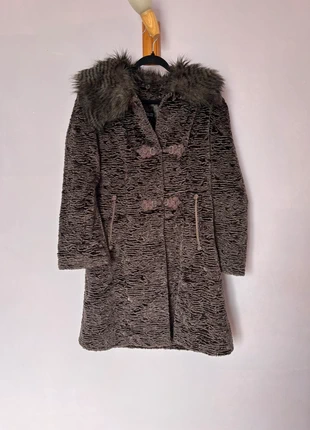 🍂 Veste fausse fourrure “Et Dieu Créa La Femme” taille 40 – chic, douce, excellent état, marque: Et Dieu Créa La Femme, état: Très bon état, taille: L / 40 / 12, 22,00 €, 23,80 € Protection acheteurs incluse