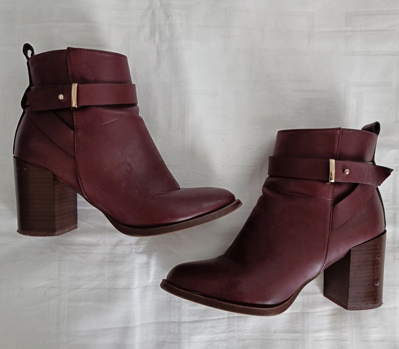 Bottines femme cuir bordeaux sales
