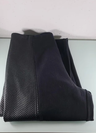 Legging noir texturé Franca G. Créateur taille 42, merk: Franca G createur, staat: Heel goed, maat: XL / 42 / 14, € 17,50, € 19,08 inclusief Kopersbescherming