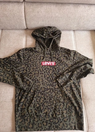 Sweat a capuche Levi's, marque: Levi's, état: Très bon état, taille: M, 24,00 €, 25,90 € Protection acheteurs incluse