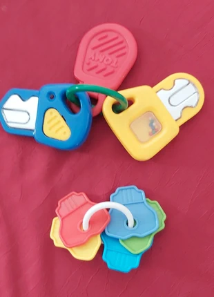 Hochet/anneaux, marca: Tomy, estado: Bom, tamanho: 6-9 meses / 68 cm, €1.50, €2.28 inclui Proteção do Comprador