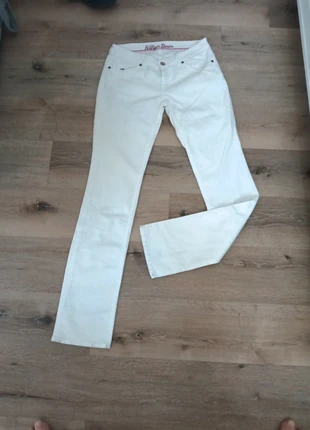 Jeans donna Hilfiger Denim Victoria Slim W30 L34 bianco – nuovo senza etichetta, marke: Tommy Hilfiger, zustand: Neu, größe: L / 40 / 12, 10,00 €, 11,20 € inklusive Vinted-Käuferschutz