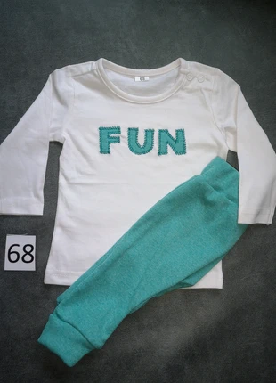 Setje kleding nieuw maat 68 korte broek 5€ lange broek 7,50 setje 10€, merk: Hand Knitted, staat: Nieuw zonder prijskaartje, maat: 6-9 maanden / 68 cm, € 5,00, € 5,95 inclusief Kopersbescherming