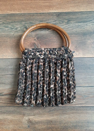 Bruin handtasje, merk: Hand Knitted, staat: Nieuw zonder prijskaartje, € 5,00, € 5,95 inclusief Kopersbescherming