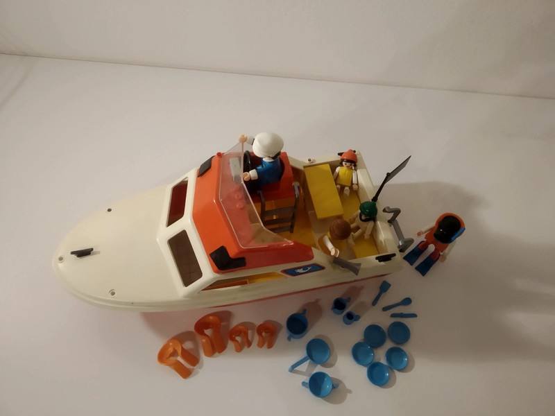 Playmobil 3498 bateau moteur à cabine et sa famille