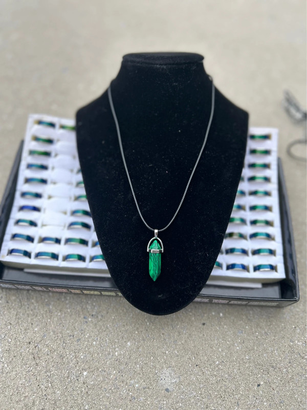 Green Necklace and mood ring 3