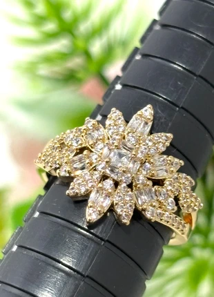 Bague flocon de neige scintillante élégante, staat: Heel goed, maat: 51.8 mm / 16.5 mm Ø, € 8,00, € 9,10 inclusief Kopersbescherming Pro