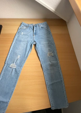 Spijkerbroek met gaten, brand: Vs. Miss, condizioni: Ottime, taglia: L / IT 44 / EU 40, €3.00, €3.85 include la Protezione acquisti