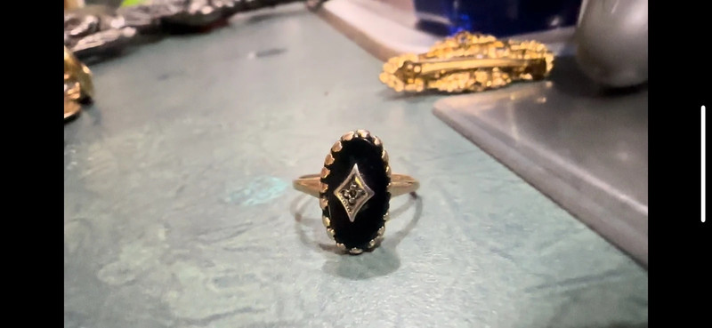 Vintage 10k Solid Gold Onyx Ring 2