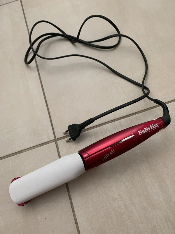 Lisseur à cheveux babyliss rose violine et blanc plaques céramique