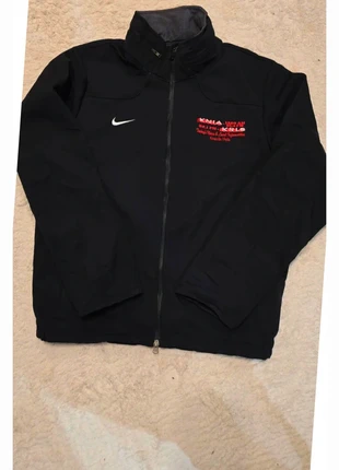 Veste nike noir taille L, marque: Nike, état: Très bon état, taille: L, 20,00 €, 21,70 € Protection acheteurs incluse