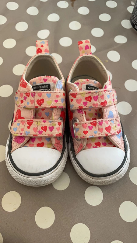 Size 5 junior converse Vinted