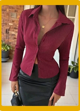 Chemisier cintré rayé bordeaux à manches longues, merk: LOOK, staat: Heel goed, maat: S / 36 / 8, € 26,99, € 29,04 inclusief Kopersbescherming