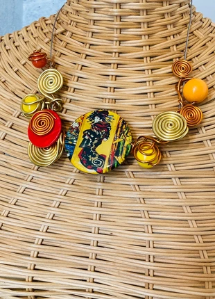 Collier multicolore | fantaisie 🌿, marque: Vintage, état: Très bon état, 5,00 €, 5,95 € Protection acheteurs incluse