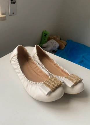 Ballerine bianche, brand: Pretty Ballerinas, condizioni: Ottime, taglia: 37, €5.00, €5.95 include la Protezione acquisti