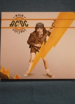 Acdc – CD - High Voltage, état: Très bon état, 8,00 €, 9,10 € Protection acheteurs (Pro) incluse