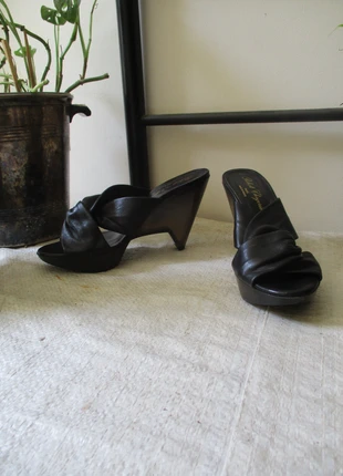 Robert Clergerie sandals black leather sandals high plexiglas wedge heels, marke: Robert Clergerie, zustand: Sehr gut, größe: 36.5, 95,00 €, 100,45 € inklusive Vinted-Käuferschutz