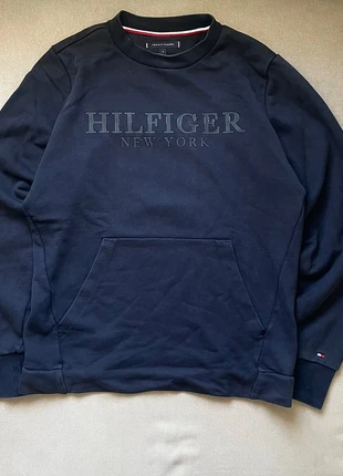 Felpa Tommy Hilfiger blu – stile classico e intramontabile, marke: Tommy Hilfiger, zustand: Sehr gut, größe: S, 8,00 €, 9,10 € inklusive Vinted-Käuferschutz