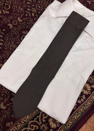 Cravate à poids fin sur fond marron vintage rétro, brand: Vintage Dressing, condition: Very good, €5.00, €5.95 includes Buyer Protection Pro