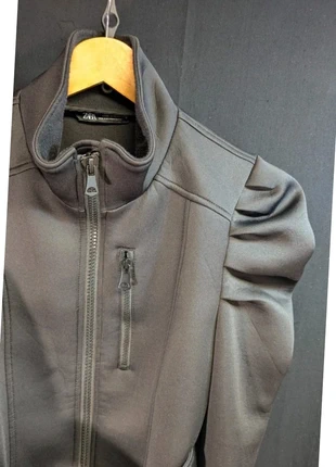 veste zara noire femme manches bouffantes ceinturée, marque: Zara, état: Très bon état, taille: S / 36 / 8, 17,10 €, 18,66 € Protection acheteurs (Pro) incluse