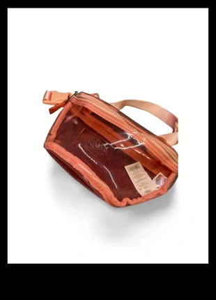 Sacoche banane Eastpak – transparente rose, design moderne et tendance, merk: Eastpak, staat: Heel goed, € 15,00, € 16,45 inclusief Kopersbescherming Pro