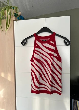 Red & white halter top, marque: Seven Sisters, état: Très bon état, taille: XS / 34 / 6, 3,00 €, 3,85 € Protection acheteurs incluse